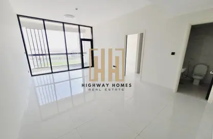 Apartment - 1 Bedroom - 2 Bathrooms for rent in UOS - Muwaileh Commercial - Sharjah
