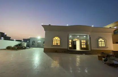 فيلا - 3 غرف نوم - 4 حمامات للايجار في الظيت الجنوبي - الظيت - رأس الخيمة
