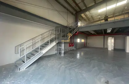 Warehouse - Studio - 1 Bathroom for rent in Al Jlail - Al Sajaa - Sharjah