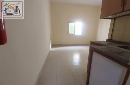 Apartment - Studio - 1 Bathroom for rent in Al Nabaa Building - Al Naba'ah - Al Sharq - Sharjah