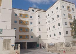 صورةمبنى خارجي لـ: سكن عمال للبيع في المرحلة 2 - مجمع دبي للإستثمار - دبي, صورة 1