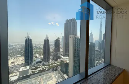 Apartment - 3 Bedrooms - 3 Bathrooms for rent in 21st Century Tower - Sheikh Zayed Road - Dubai