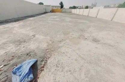 أرض - استوديو للايجار في الصجعة الصناعية - آلصجعه - الشارقة