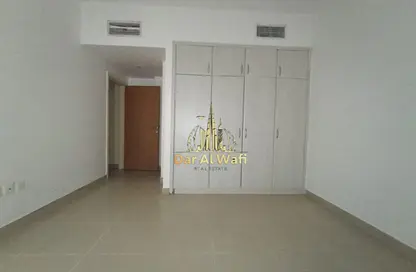 شقة - 2 غرف نوم - 2 حمامات للايجار في شارع بوخارا ​ - النهدة - الشارقة