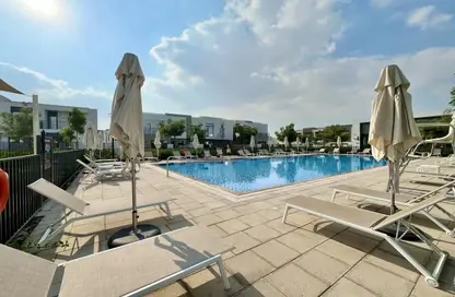 Villa - 3 Bedrooms - 4 Bathrooms for sale in Greenviews 2 - EMAAR South - Dubai South (Dubai World Central) - Dubai