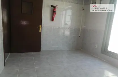 صورة لـ غرفة فارغة شقة - 2 غرف نوم - 2 حمامات للايجار في نادي الجزيرة الرياضي - منطقة المرور - أبوظبي ، صورة رقم 1