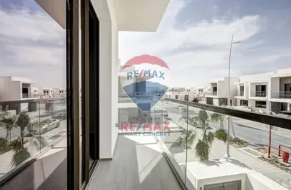 Townhouse - 4 Bedrooms - 5 Bathrooms for sale in Redwoods - Yas Acres - Yas Island - Abu Dhabi