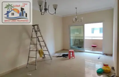 Apartment - 2 Bedrooms - 2 Bathrooms for rent in Qasimia 10 building - Al Mahatta - Al Qasimia - Sharjah