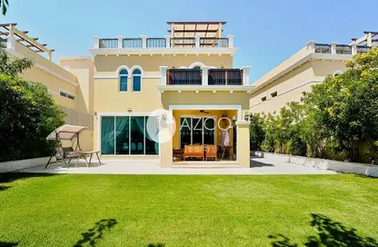 Villa - 4 Bedrooms - 6 Bathrooms for sale in Legacy - Jumeirah Park - Dubai