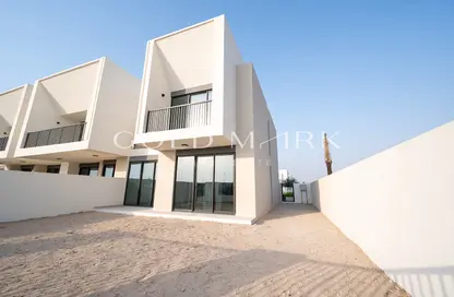 Townhouse - 4 Bedrooms - 4 Bathrooms for rent in Town Square - Dubai
