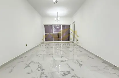 Apartment - 1 Bedroom - 2 Bathrooms for rent in Jumeirah Garden City - Al Satwa - Dubai