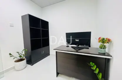 مكتب - استوديو - 1 حمام للايجار في مبنى هوريزون - بورسعيد - ديرة - دبي مكتب - استوديو - 1 حمام للايجار في مبنى هوريزون - بورسعيد - ديرة - دبي