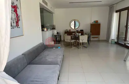 Apartment - 3 Bedrooms - 4 Bathrooms for sale in Zahra Breeze Apartments 4A - Zahra Breeze Apartments 4 - Zahra Breeze Apartments - Town Square - Dubai