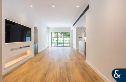 Villa - 3 Bedrooms - 4 Bathrooms for sale in Springs 9 - The Springs - Dubai