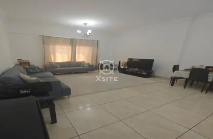 شقة - 2 غرف نوم - 3 حمامات للايجار في بناية لولينا - الضاحية 12 - قرية الجميرا سركل - دبي شقة - 2 غرف نوم - 3 حمامات للايجار في بناية لولينا - الضاحية 12 - قرية الجميرا سركل - دبي