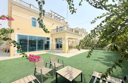 Villa - 4 Bedrooms - 5 Bathrooms for sale in Jumeirah Park Homes - Jumeirah Park - Dubai