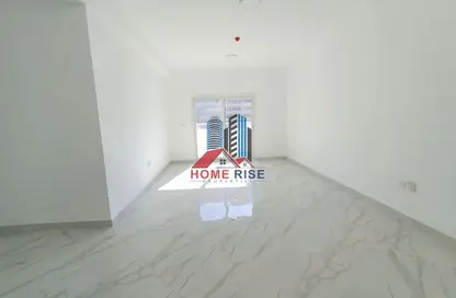 Apartment - 3 Bedrooms - 3 Bathrooms for rent in Al Nada Tower - Al Nahda - Sharjah