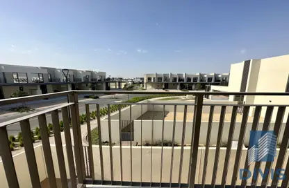 Balcony image for: Townhouse - 4 Bedrooms - 4 Bathrooms for rent in Parkside 2 - EMAAR South - Dubai South (Dubai World Central) - Dubai, Image 1