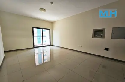 Apartment - 1 Bathroom for rent in Block 9 - Academic City - Dubai