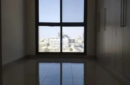 Empty Room image for: Apartment - 2 Bedrooms - 2 Bathrooms for sale in Green Diamond 2 - Arjan - Dubai, Image 1