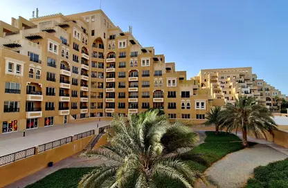 شقة - غرفة نوم - 2 حمامات للبيع في ياقوت - باب البحر - جزيرة المرجان - رأس الخيمة