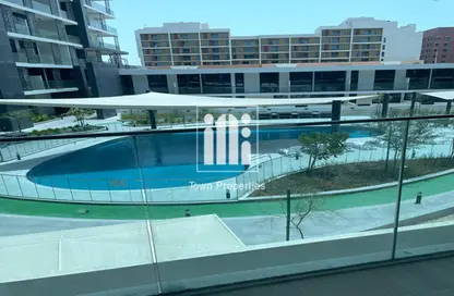 Apartment - 2 Bedrooms - 2 Bathrooms for rent in The Gate - Masdar City - Abu Dhabi