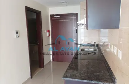 Apartment - Studio - 1 Bathroom for rent in Siraj Tower - Arjan - Dubai