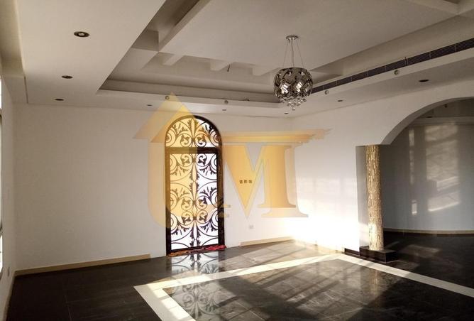 13278001 - Property Image 2