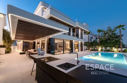Villa - 6 Bedrooms - 7 Bathrooms for sale in Garden Homes Frond D - Garden Homes - Palm Jumeirah - Dubai
