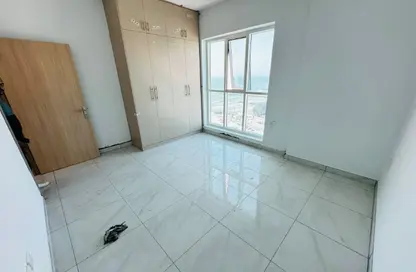 Apartment - 2 Bedrooms - 2 Bathrooms for rent in Ajman Corniche Residences - Ajman Corniche Road - Ajman