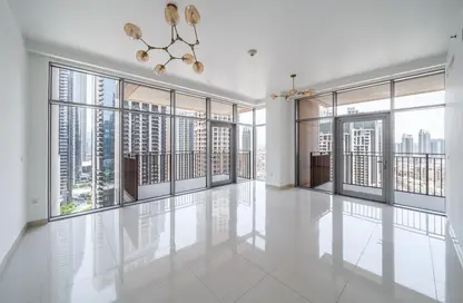 Apartment - 2 Bedrooms - 3 Bathrooms for rent in Boulevard Crescent 2 - BLVD Crescent - Downtown Dubai - Dubai