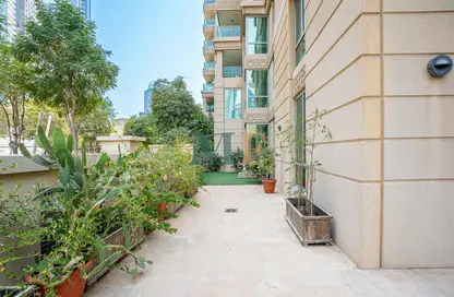 Apartment - 2 Bedrooms - 2 Bathrooms for sale in Almass - Dubai Marina - Dubai