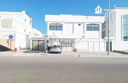 مجمع سكني - 4 غرف نوم - 4 حمامات للبيع في منطقة المرور - أبوظبي
