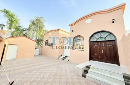 Villa - 2 Bedrooms - 3 Bathrooms for rent in Gafat Al Nayyar - Zakher - Al Ain