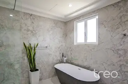 Villa - 4 Bedrooms - 5 Bathrooms for rent in Garden Homes Frond C - Garden Homes - Palm Jumeirah - Dubai