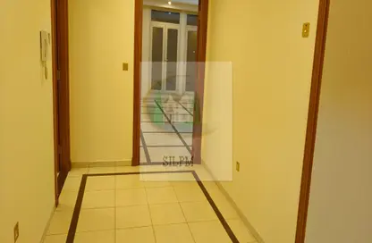 Apartment - 5 Bedrooms - 4 Bathrooms for rent in Khalifa Street - Abu Dhabi
