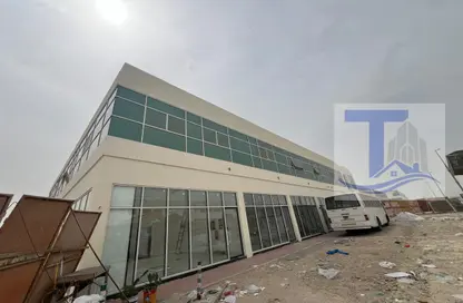 مستودع - استوديو - 6 حمامات للايجار في مصفح - أبوظبي