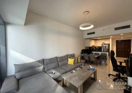 صورةغرفة المعيشة / غرفة الطعام لـ: شقة - 1 غرفة نوم - 2 حمامات للكراء في مساكن دزير - قرية الجميرا سركل - دبي, صورة 1
