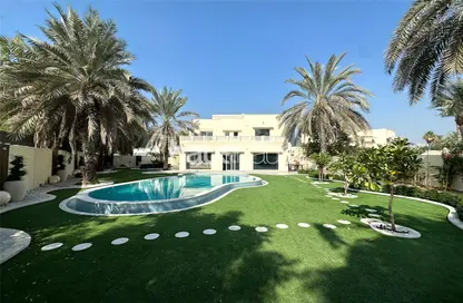 Villa - 6 Bedrooms - 7 Bathrooms for rent in Meadows 2 - Meadows - Dubai