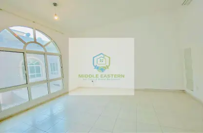 Empty Room image for: Apartment - 1 Bathroom for rent in Palm Oasis villas - Palm Oasis - Al Mushrif - Abu Dhabi, Image 1