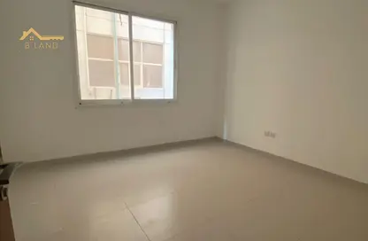 شقة - غرفة نوم - 2 حمامات للايجار في مساكن كورنيش عجمان - طريق كورنيش عجمان - عجمان