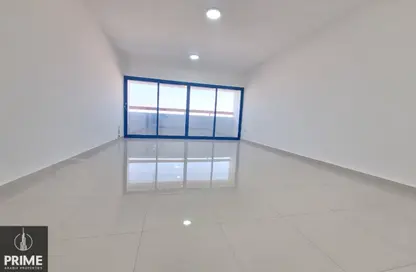 Apartment - 3 Bedrooms - 4 Bathrooms for rent in Airport Road - Abu Dhabi