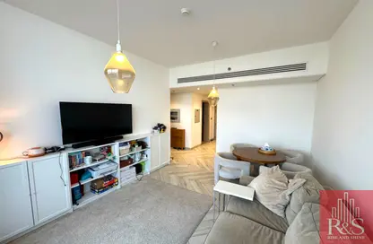 Apartment - 2 Bedrooms for rent in Empire Residence - Jumeirah Village Circle - Dubai