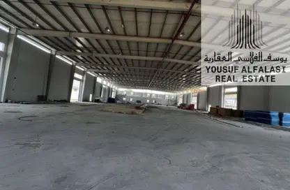Warehouse - Studio - 4 Bathrooms for rent in Umm Al Thuoob - Umm Al Quwain