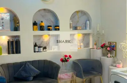 Shop - Studio - 2 Bathrooms for sale in Al Khan Lagoon Tower - Al Khan Lagoon - Al Khan - Sharjah