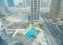 صورةحوض سباحة لـ: شقة - 1 غرفة نوم - 1 حمام للكراء في A برج سيلفرين - سيلفيرين - دبي مارينا - دبي, صورة 1