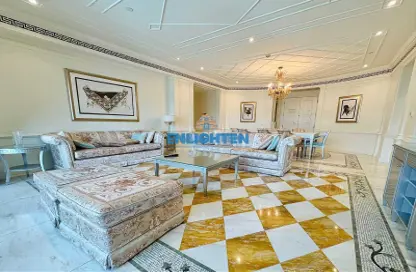 Apartment - 3 Bedrooms - 4 Bathrooms for sale in Palazzo Versace - Culture Village - Dubai
