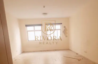 Apartment - Studio - 1 Bathroom for rent in Abdul Rahim Mohd Al Zarooni Building - Mankhool - Bur Dubai - Dubai