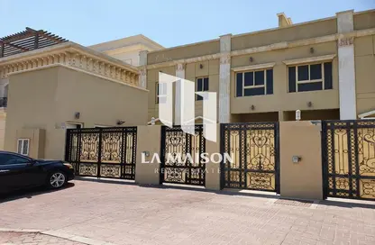 Villa - 4 Bedrooms - 6 Bathrooms for sale in Al Nahyan - Abu Dhabi