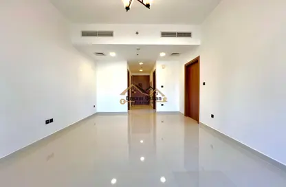 شقة - غرفة نوم - 2 حمامات للايجار في جداف فيوز - الجداف - دبي